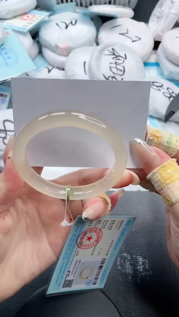 石英质玉手镯未镶嵌24V183-59