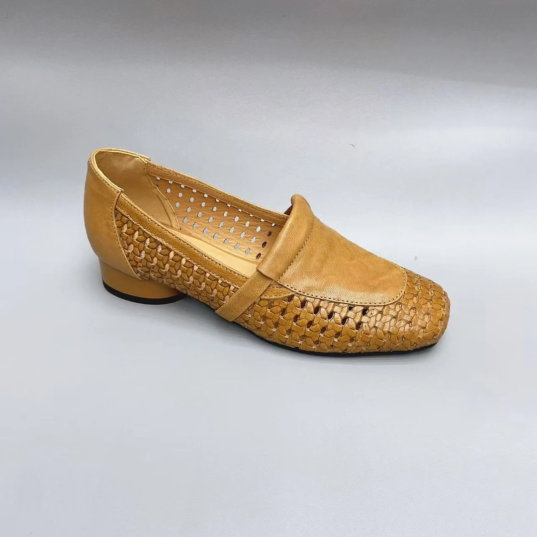 真皮手工单鞋2.5厘米女士镂空低跟时尚软底软面粗跟夏季镂空女鞋