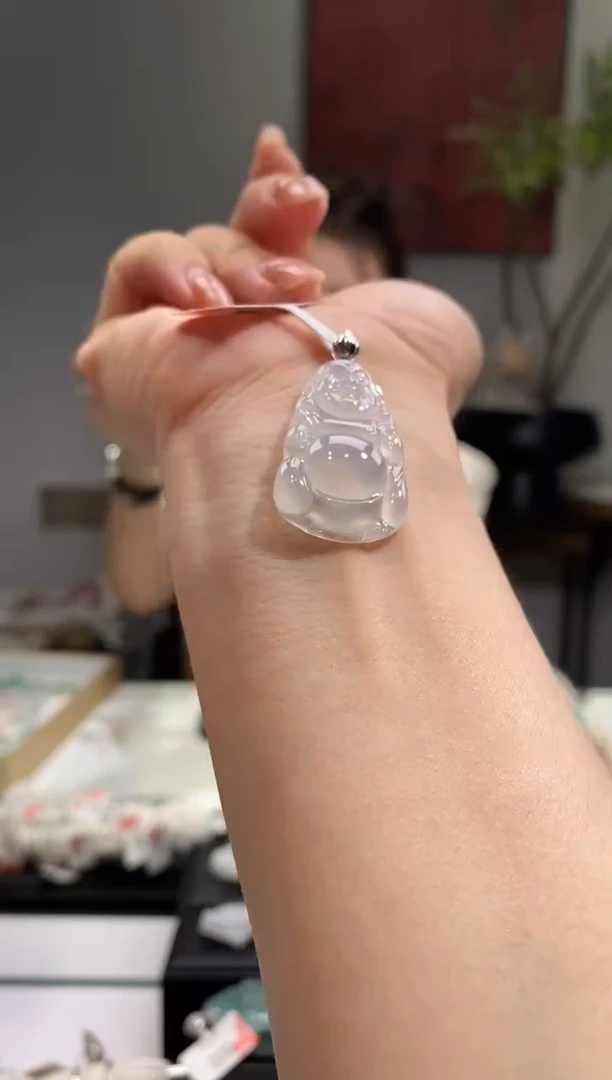 翡翠18K金镶嵌吊坠(不含链)站佛