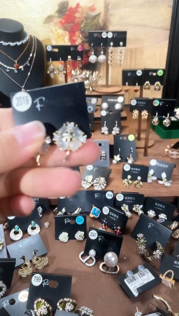 合金925银锆石里2019
