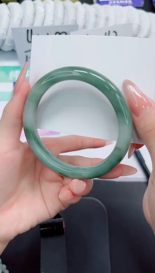 石英质玉手镯未镶嵌86-64.2