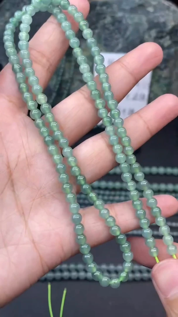 翡翠未镶嵌颈饰项链