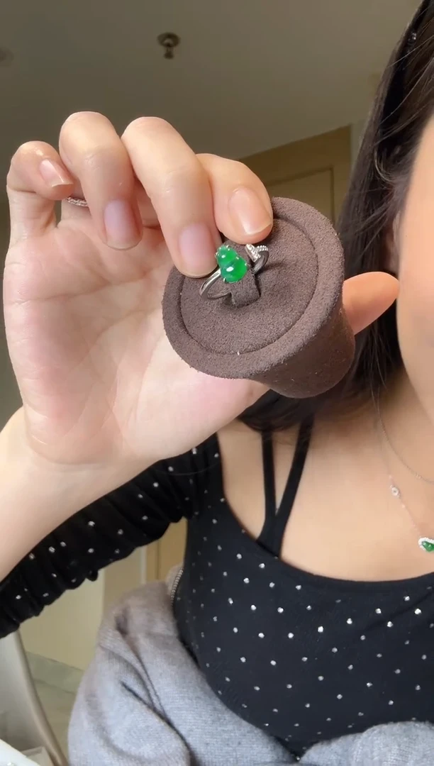 【闪购商品】翡翠戒指银S925镶嵌葫芦戒指