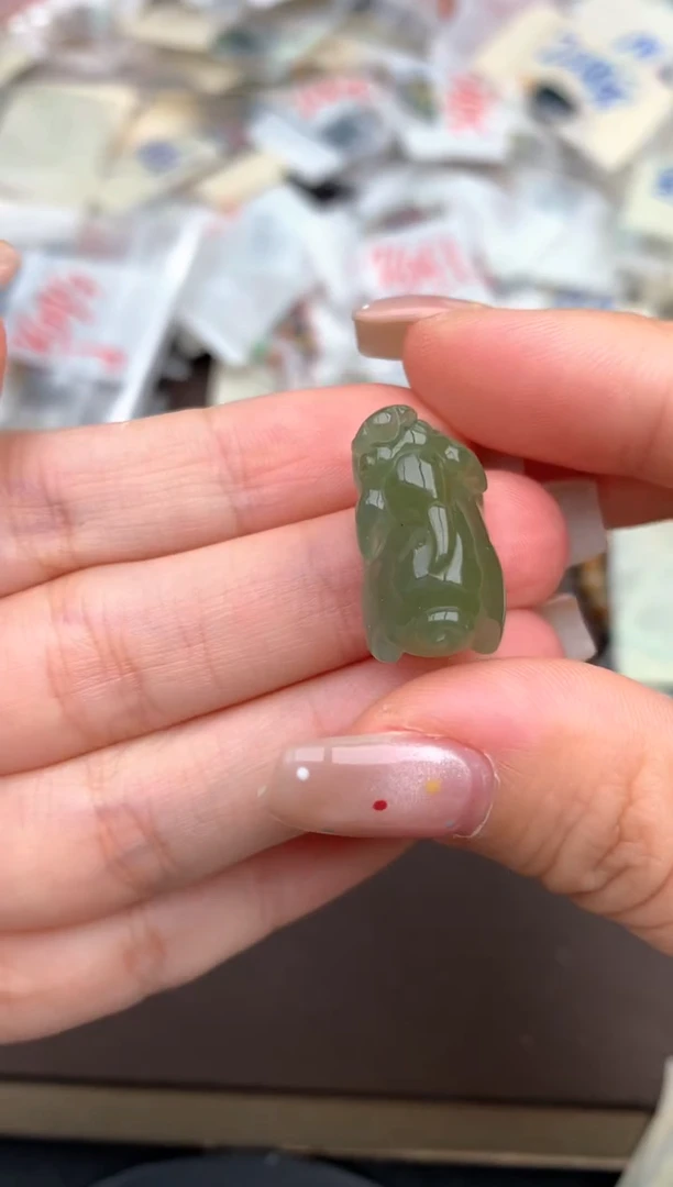 未镶嵌挂件翡翠一