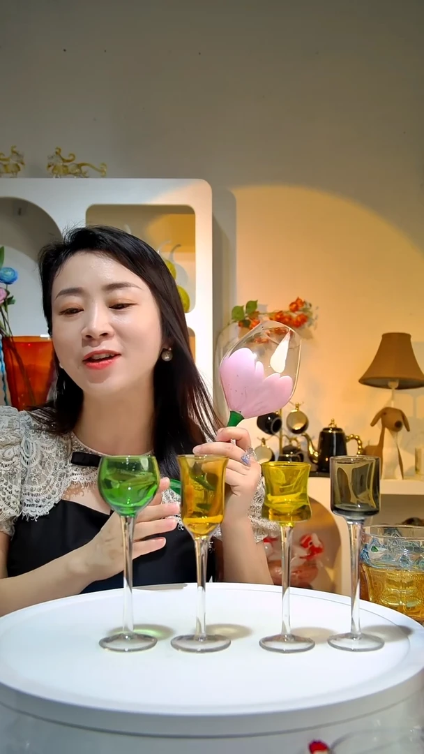 水晶玻璃微瑕8只多款式小容量带脚杯