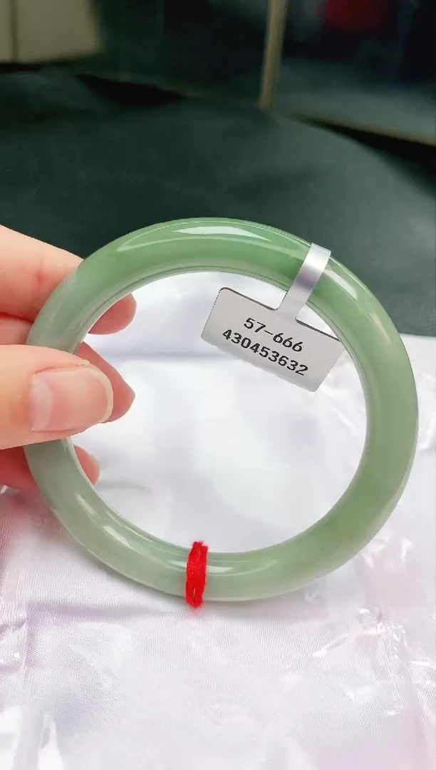 未镶嵌手镯翡翠缅甸天然A货翡翠手镯