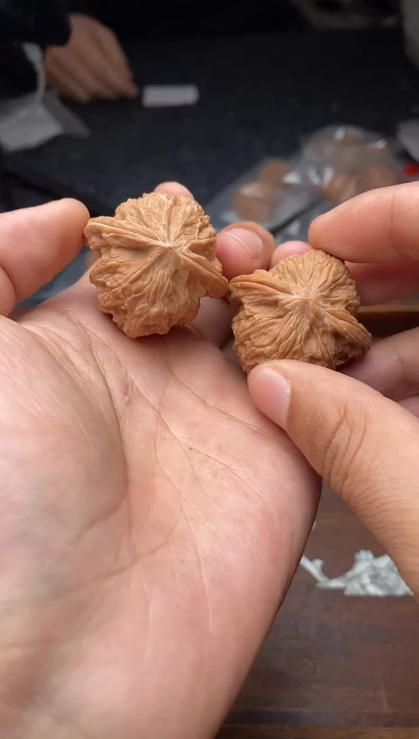 【闪购商品】文玩核桃把件A246号37尺磨盘