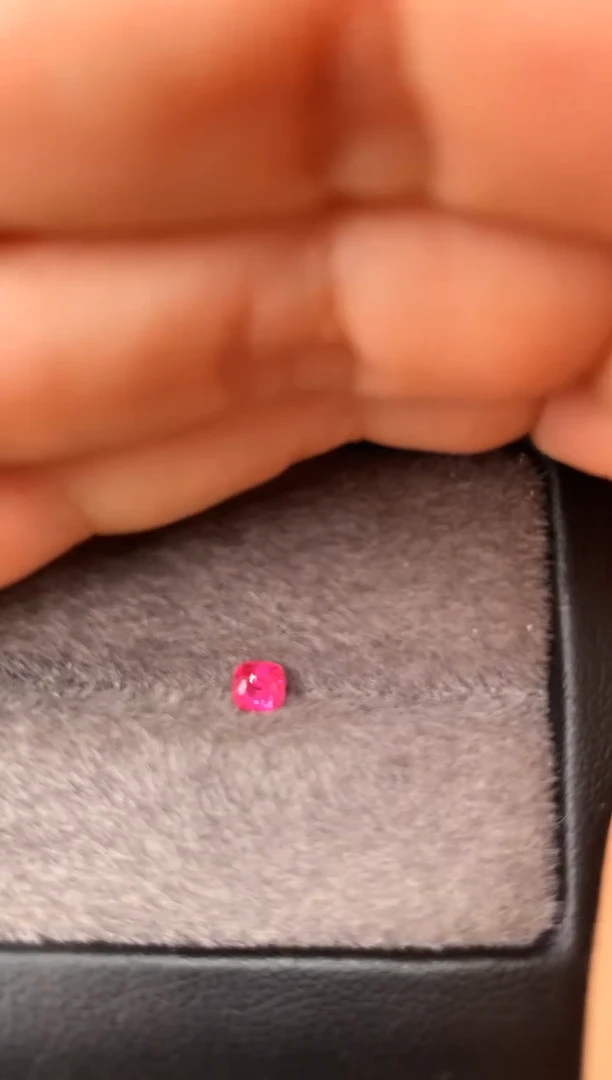 未镶嵌裸石定制尖晶石枕型 绝地 0.27ct