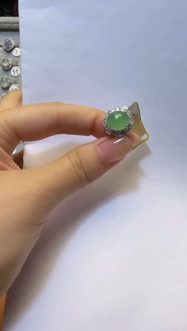 银S925镶嵌戒指翡翠925银镶缅甸A货翡翠戒指