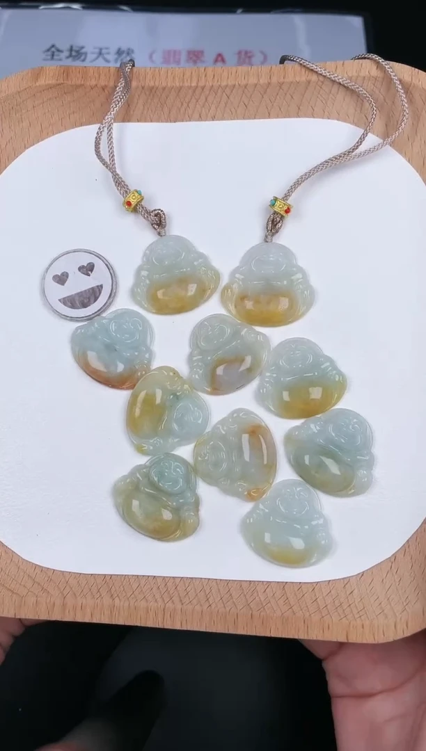 翡翠未镶嵌颈饰LA010翡翠肚里藏金小佛+送同款绳子（多样性发其一）
