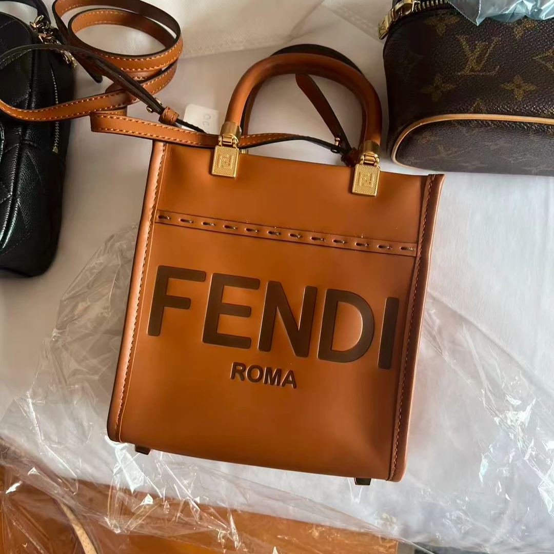 99新 FENDI/芬迪 壹臻/焦糖色mini tote单肩包