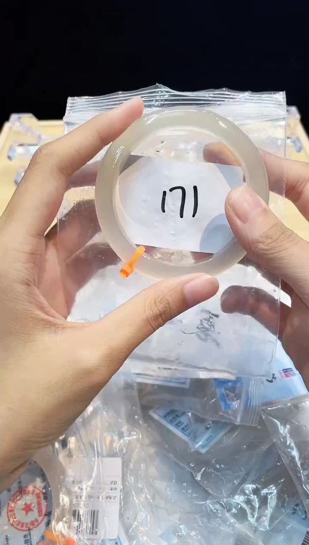 玛瑙/玉髓手镯未镶嵌171-58+