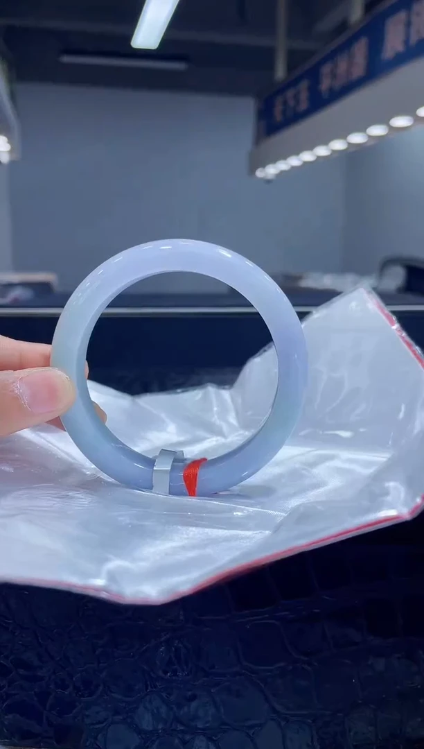 未镶嵌手镯翡翠3