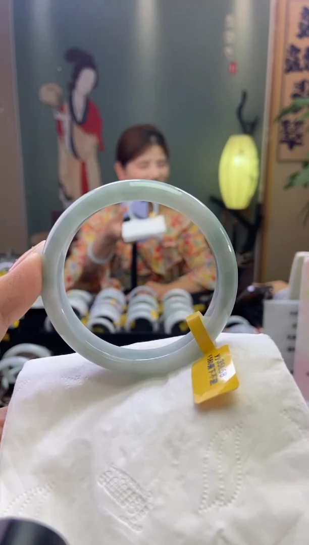 翡翠手镯未镶嵌圈口x58