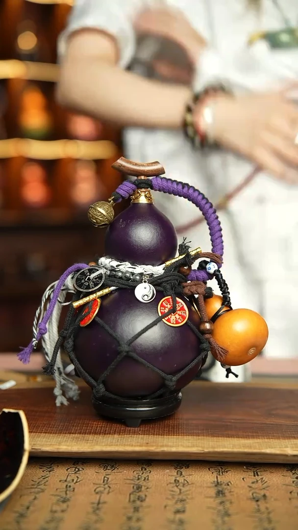 129号750ml左右非遗大漆酒葫芦