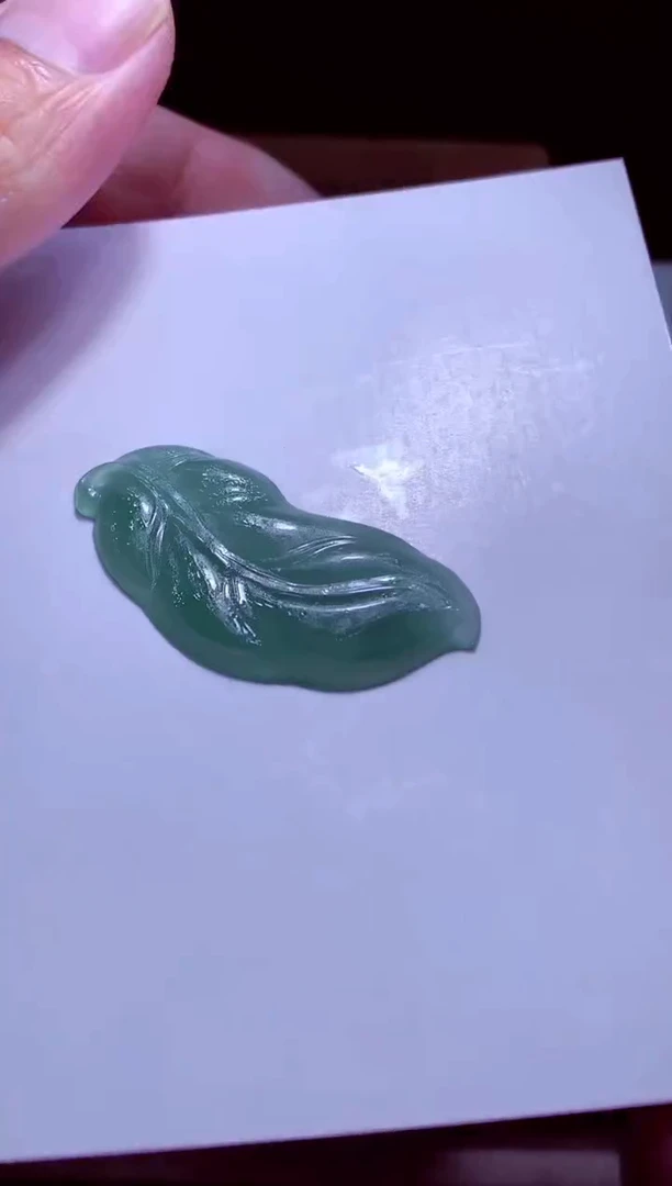 未镶嵌定制翡翠点**金天然缅甸翡翠A货毛货吊坠