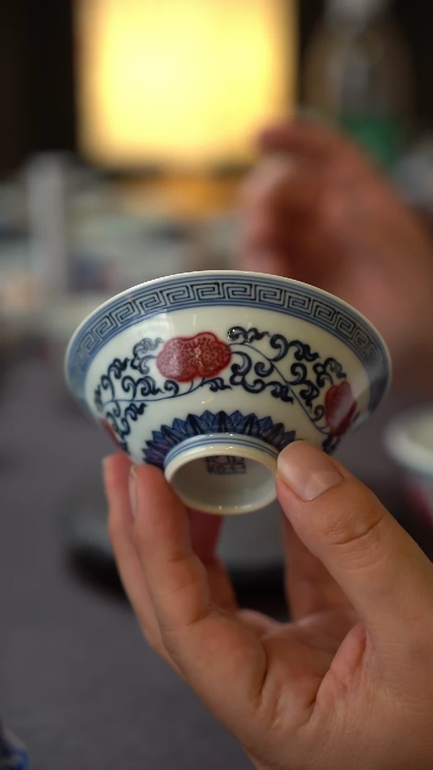 28号景德镇全手工手绘青花釉里红灵芝斗笠杯