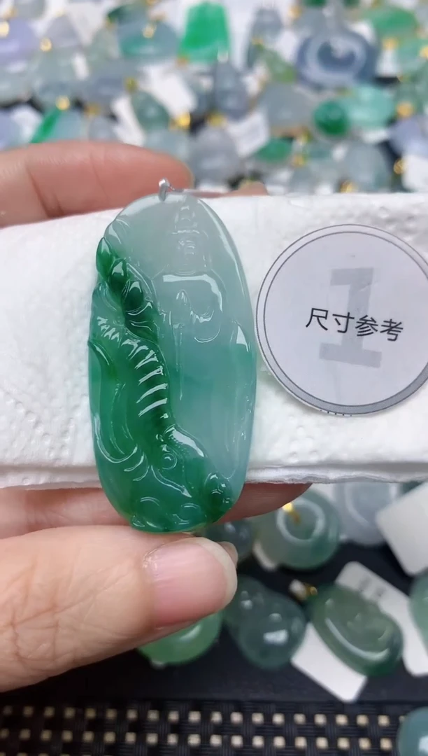 颈饰未镶嵌翡翠天然缅甸A货翡翠