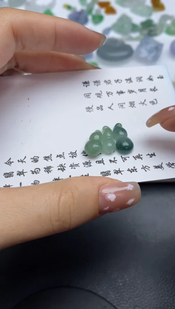 未镶嵌定制翡翠翡翠毛货~