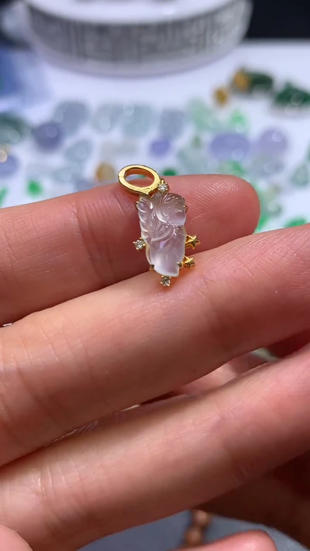 18K金镶嵌定制翡翠18K金镶嵌 定制翡翠