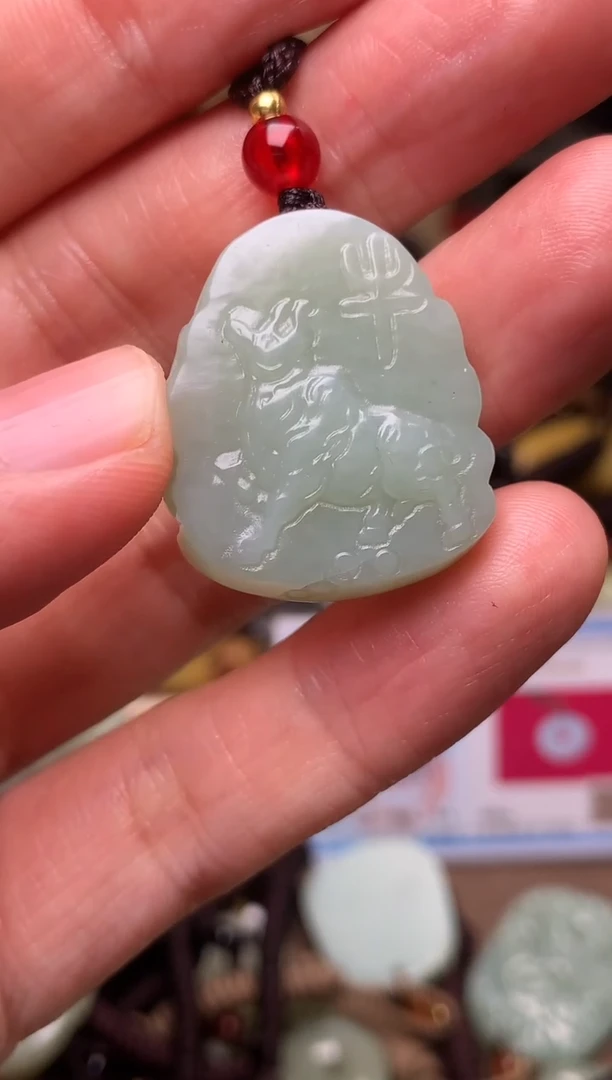 颈饰未镶嵌和田玉新疆料青海料清水和田玉吊坠