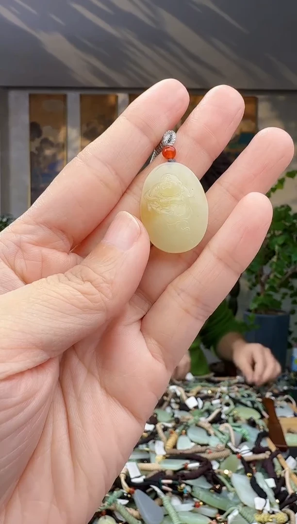 未镶嵌和田玉挂件拍一发一