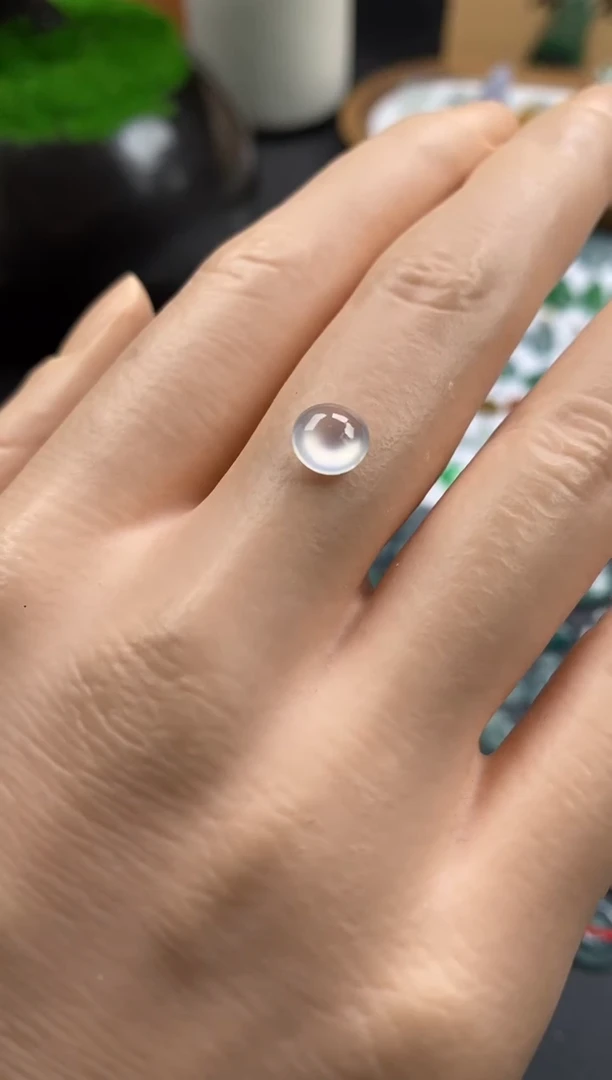 散珠翡翠冰种蛋面