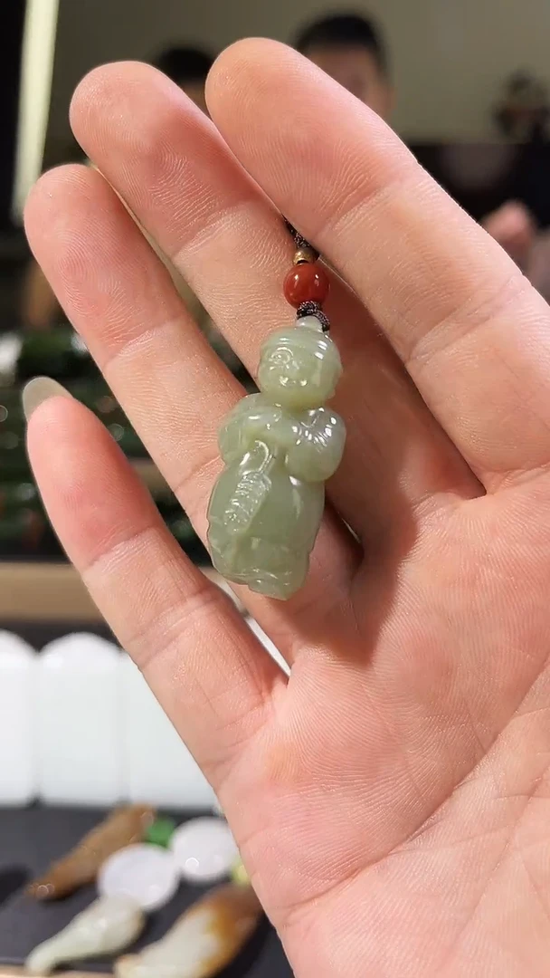 吊坠(赠链)未镶嵌和田玉小财主立体雕刻
