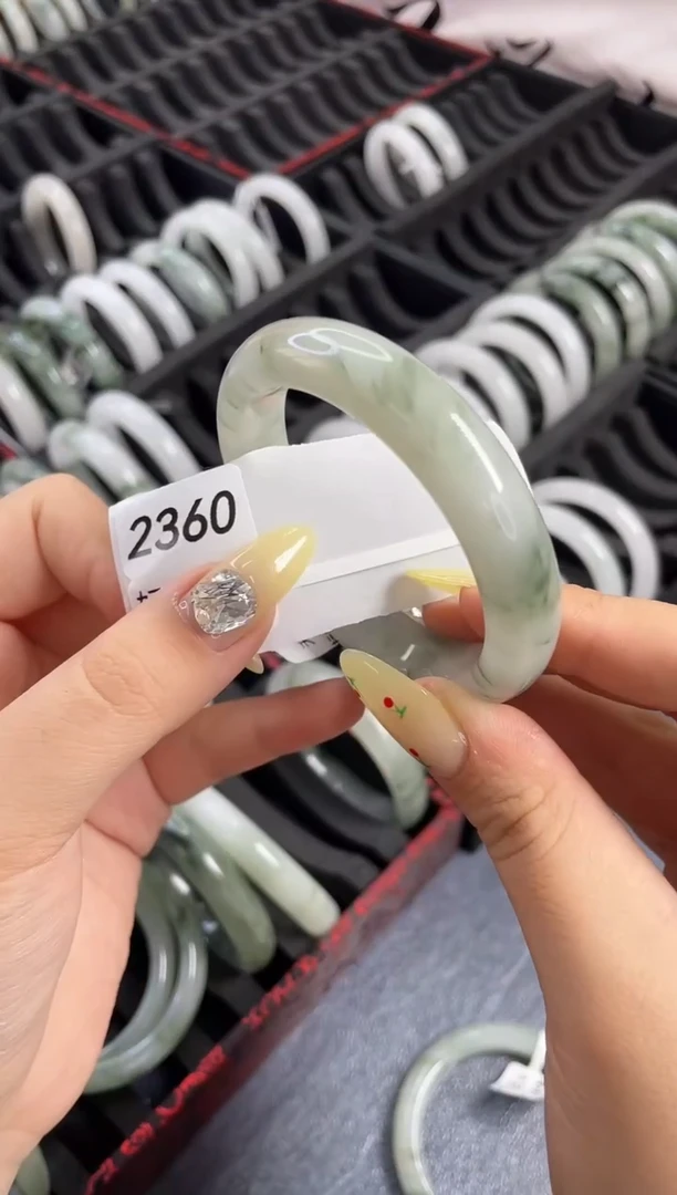 未镶嵌手镯石英质玉2360