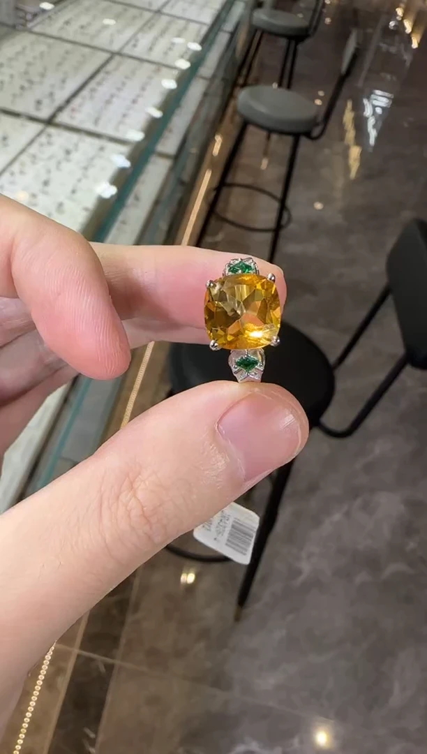 银S925镶嵌戒指黄晶10mm浓金设计款