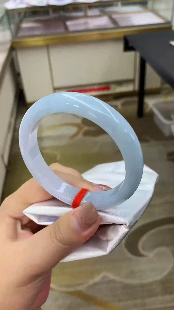 翡翠手镯未镶嵌翡翠手镯96