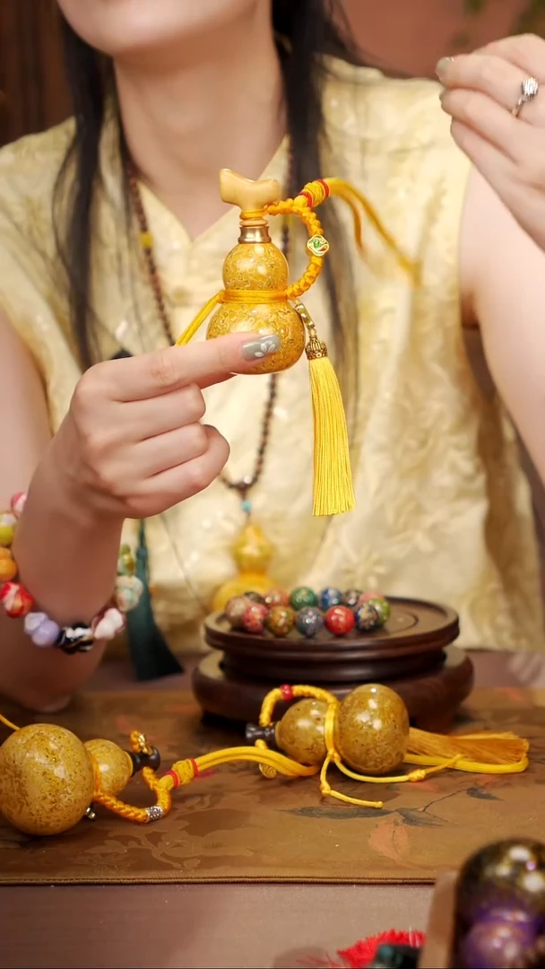136易林大漆开口小葫芦----168
