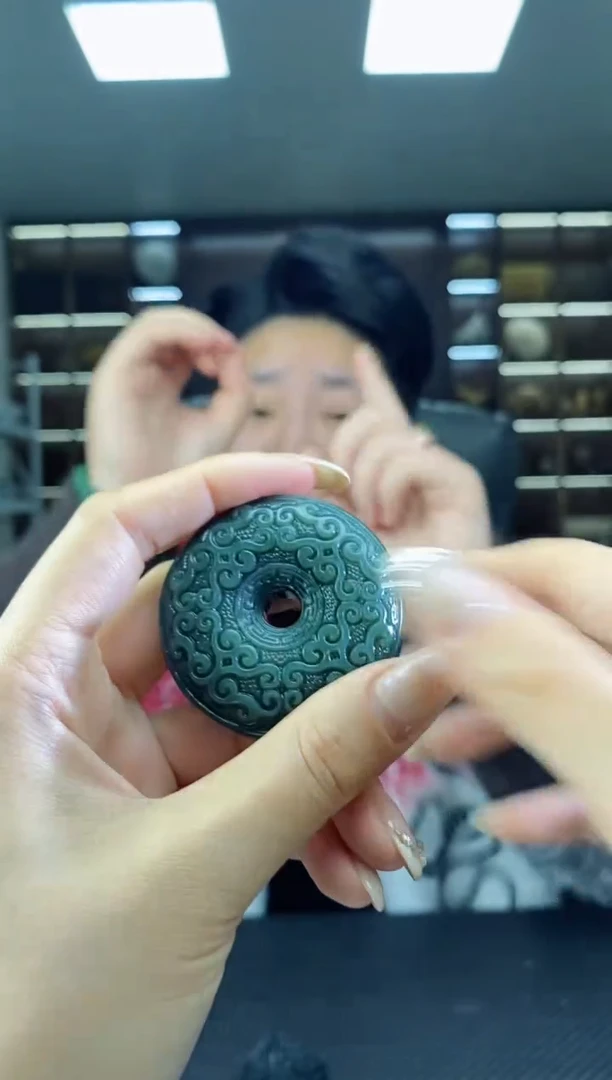 【闪购商品】和田玉颈饰未镶嵌平安扣