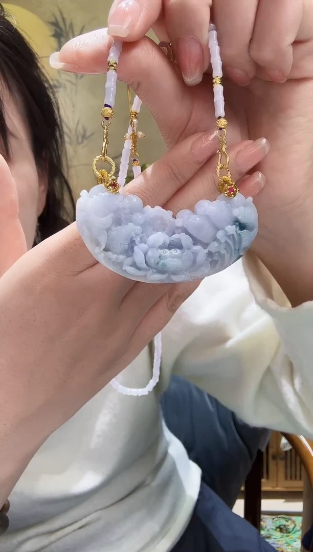 颈饰未镶嵌翡翠吊坠