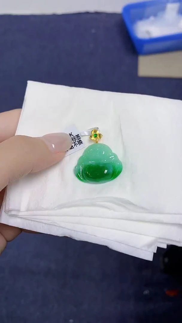翡翠18K金镶嵌颈饰天然缅甸翡翠A货