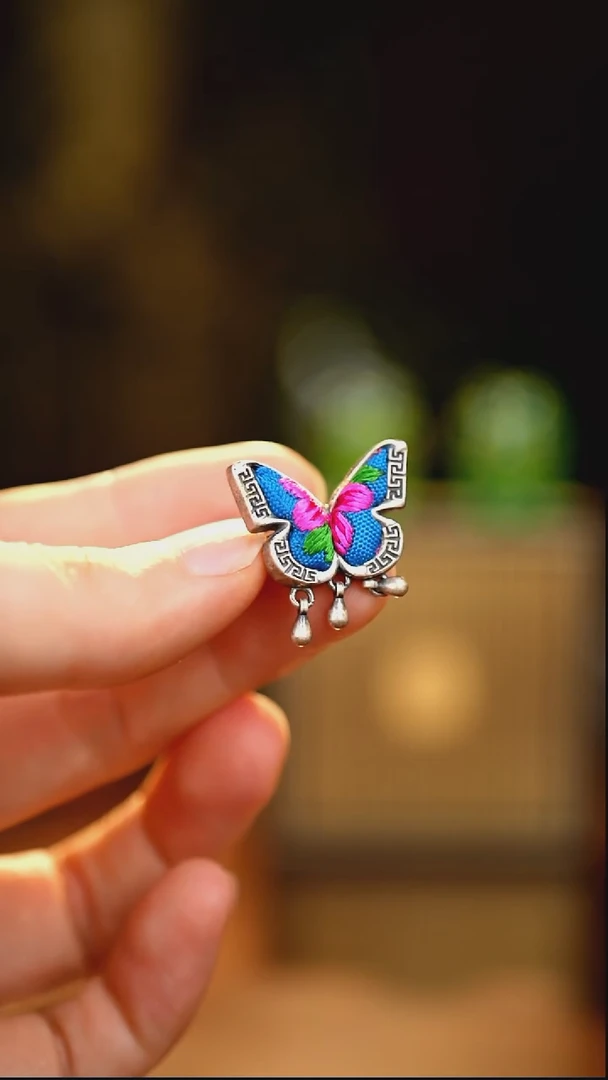 刺绣私人定制苗族手工E415