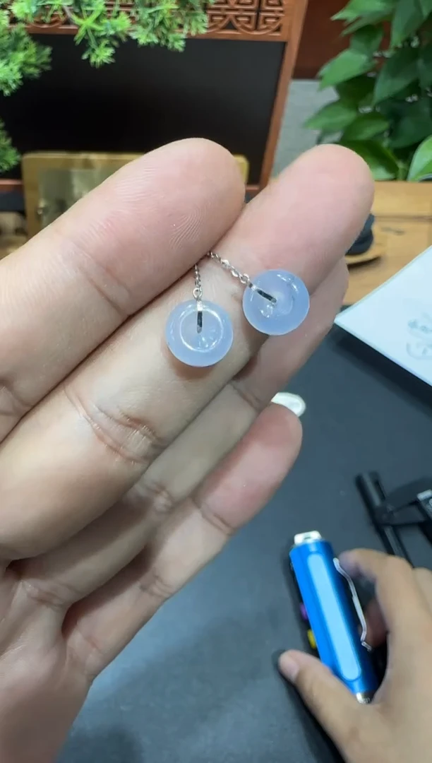 18K金镶嵌挂件翡翠A货翡翠多样性孤品