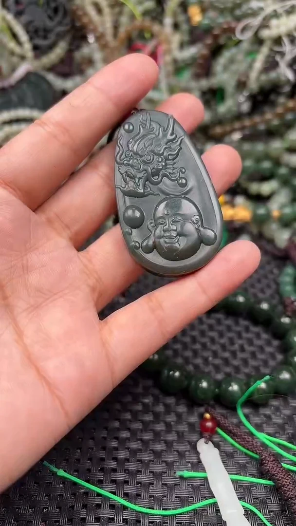 颈饰未镶嵌和田玉1