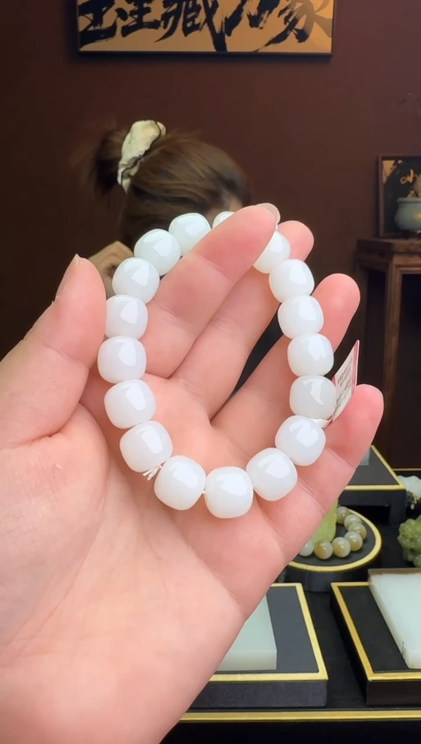 手串未镶嵌和田玉1