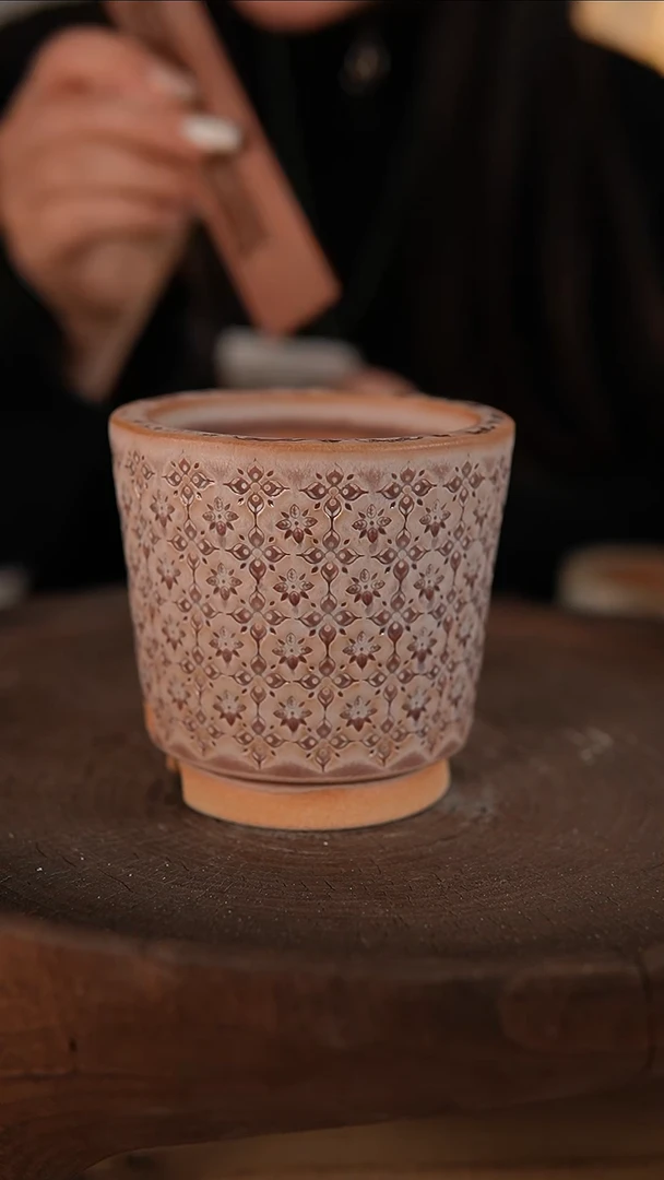 【闪购商品】红陶1-29-194默认有瑕口7.5