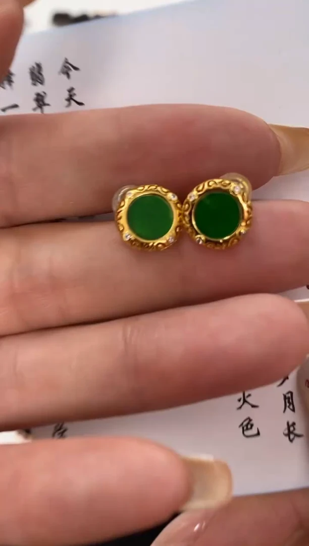 定制翡翠未镶嵌翡翠成品~