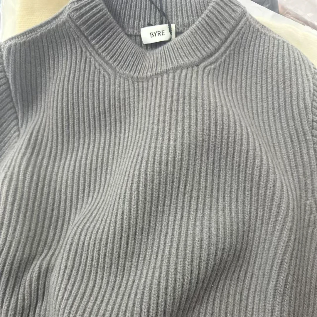 23716 灰色短款毛衣