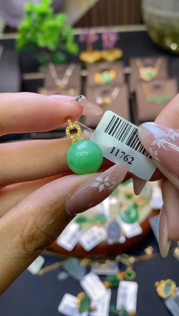 翡翠18K金镶嵌颈饰净货11762