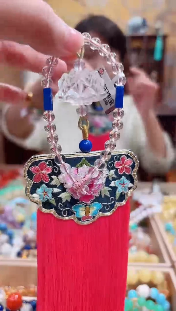 颈饰未镶嵌水晶全净体水晶