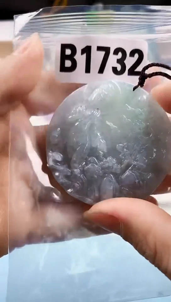 翡翠未镶嵌颈饰天然翡翠吊坠挂件