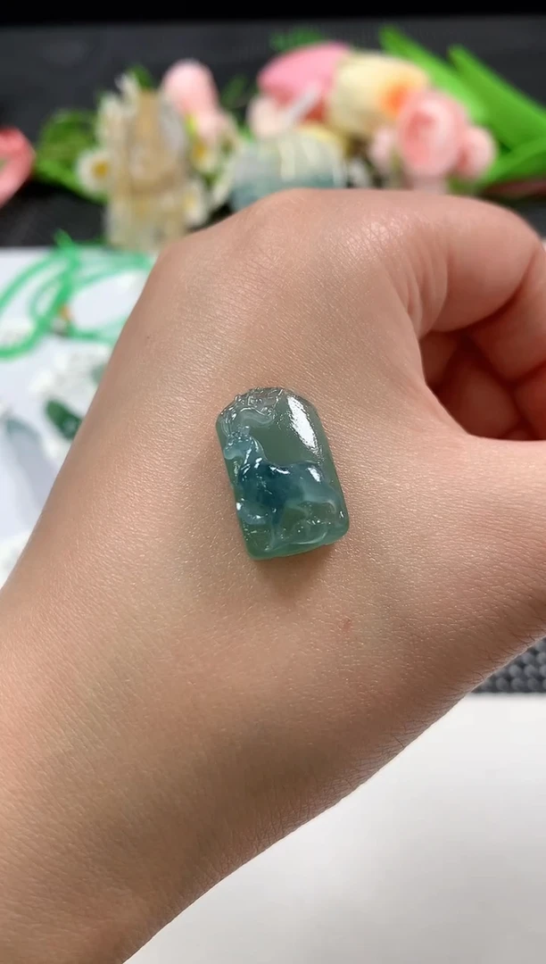 未镶嵌定制翡翠70 鹿牌