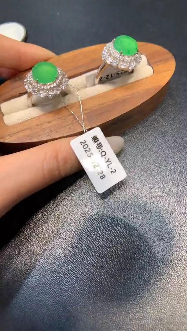 银S925镶嵌戒指翡翠戒指 多样性发一件
