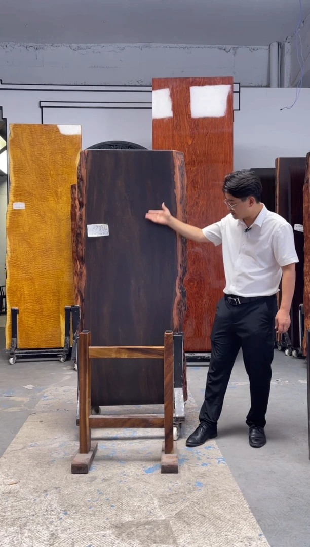AD-159大叶紫檀160.5*69*7.4加黑工字支架*2
