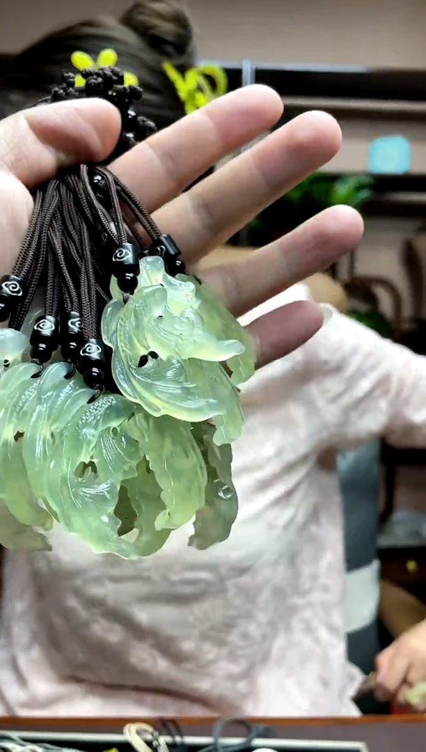 岫玉未镶嵌吊坠多样性发货其中发一