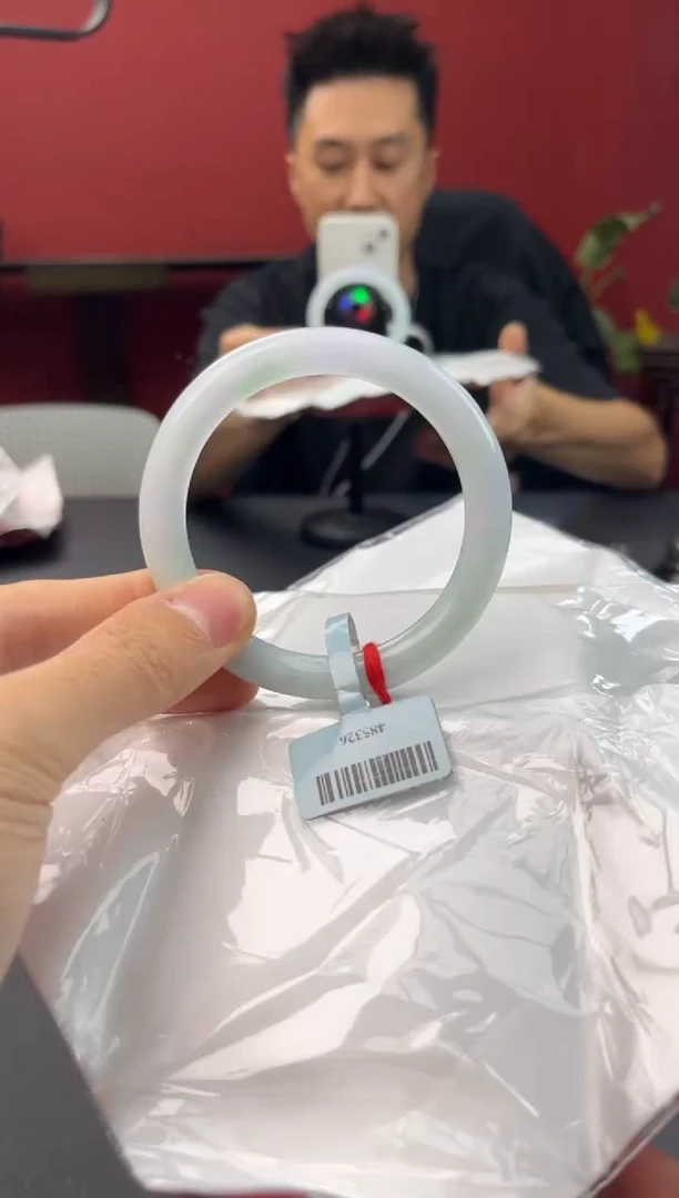 未镶嵌手镯翡翠755